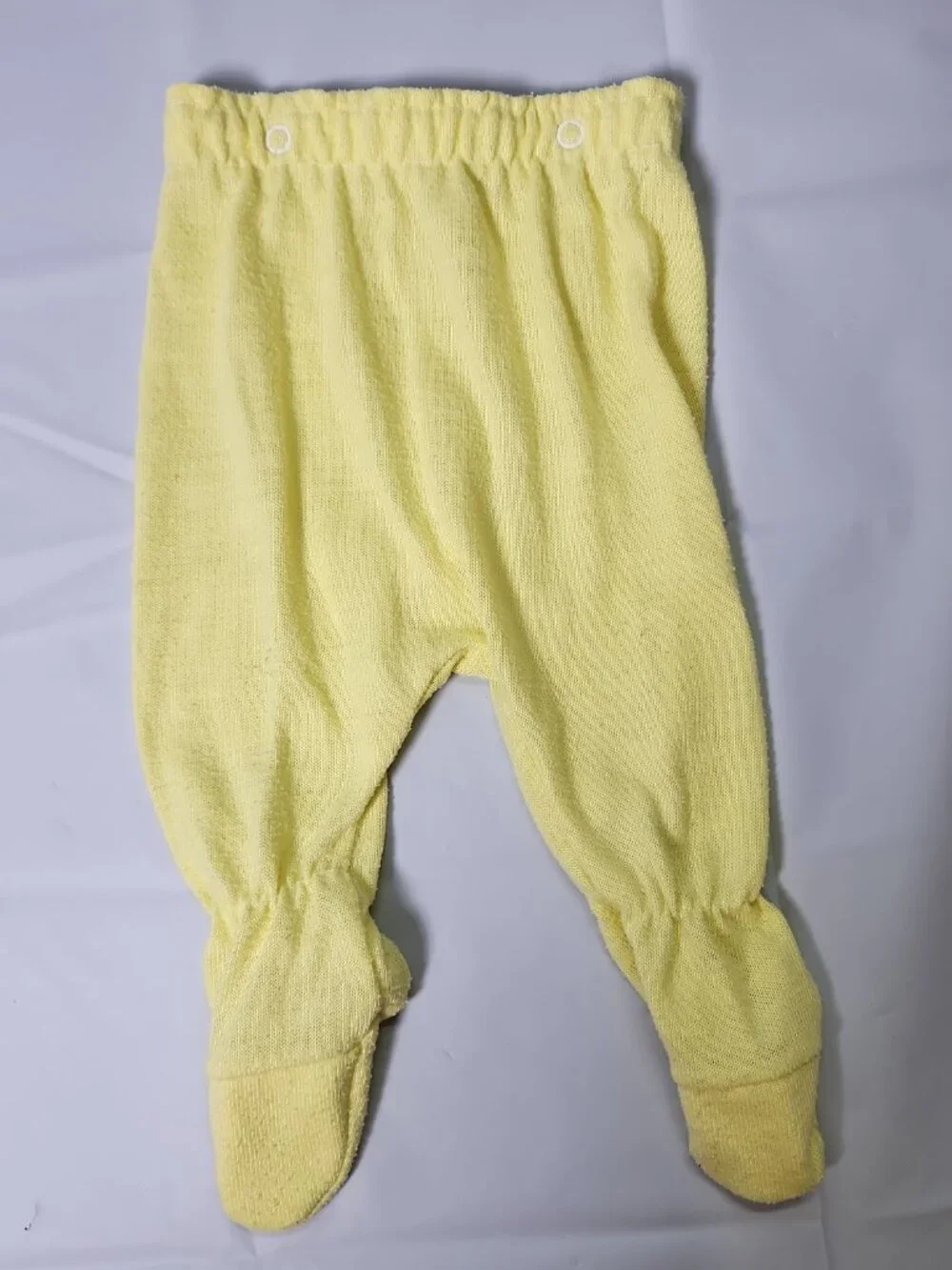 VTG GERBER 2 Piece Snap Apart Yellow BABY FOOTED PAJAMAS Snowman USA 6 MONTHS